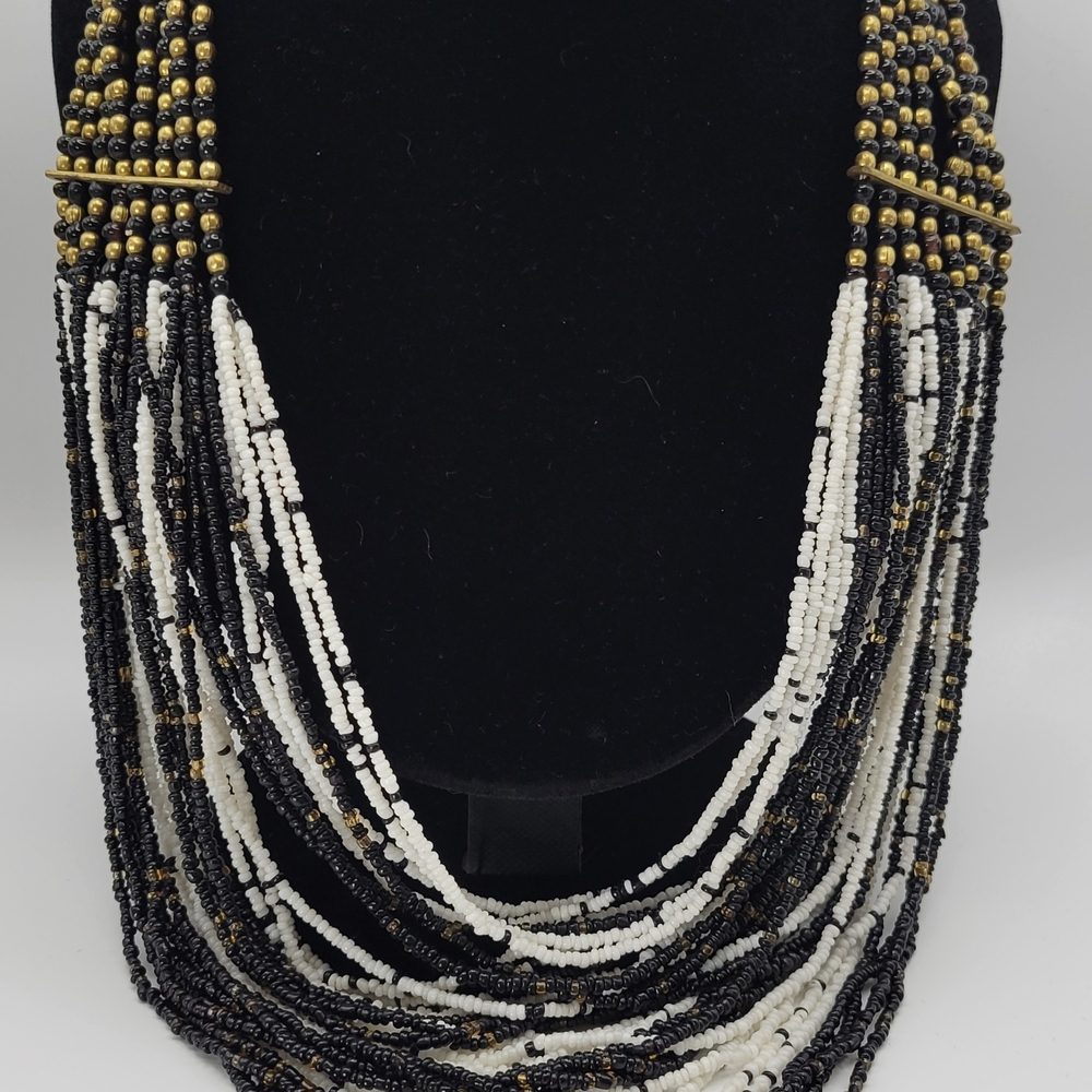 Elegant Black and White Beaded Necklace